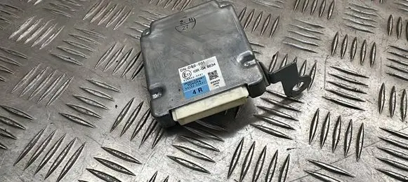 Toyota RAV 4 (XA40) Other devices 8815042041 0368003091 10R048634