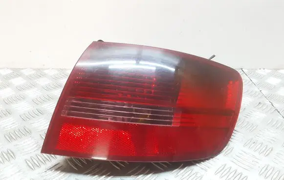 Audi A6 S6 C6 4F Rear/tail lights 89036920