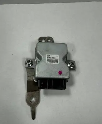 Mazda CX-3 Fuel injection pump control unit/module PE0218561