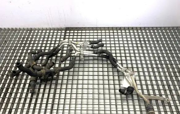 Audi Q8 Engine coolant pipe/hose 4M0121485CP