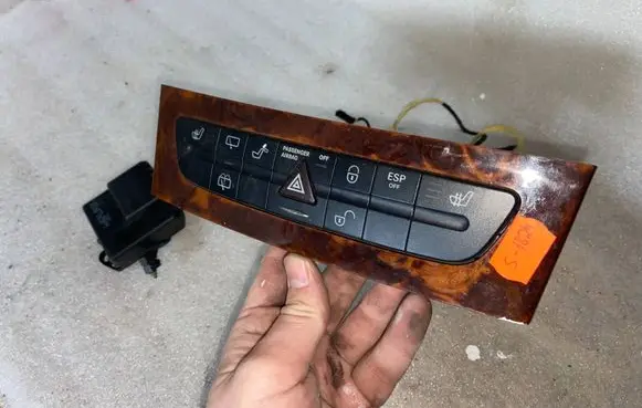 Mercedes-Benz E W211 Climate control unit A16107250000 16107250000