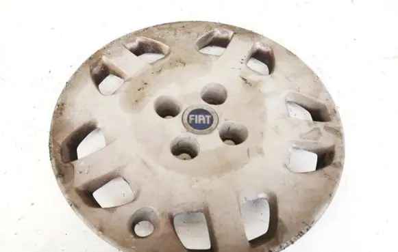 Fiat Punto (188) R14 wheel hub/cap/trim 46759184