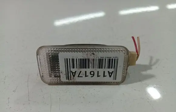 Toyota Avensis T250 Other interior light 8124005041