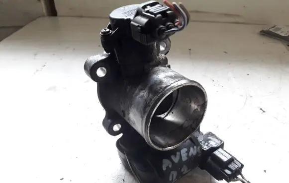 Toyota Avensis T250 Engine shut-off valve 0R010