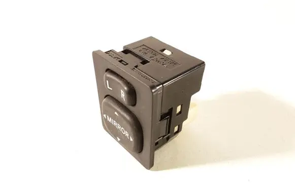 Wing mirror switch