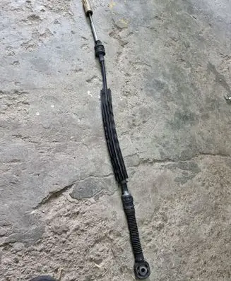 Volkswagen Touareg I Gear shift cable linkage 7L6711265C
