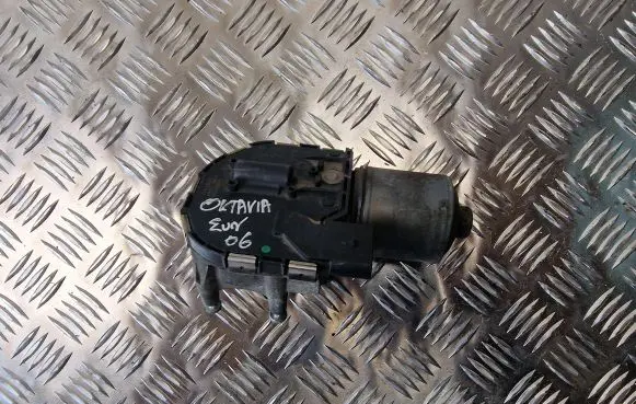 Skoda Octavia Mk2 (1Z) Wiper motor 1Z1955119A