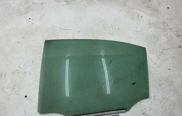 Lexus IS 220D-250-350 Rear side window 43R005844