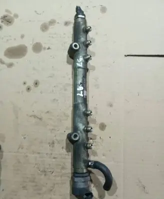 Volvo V70 Fuel main line pipe 30757146 001580L3 0445215023