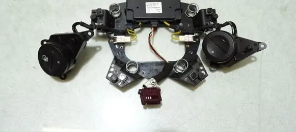 Mercedes-Benz C W204 Multifunctional control switch/knob 