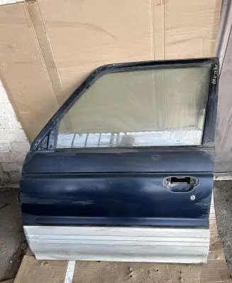 Mitsubishi Pajero Front door