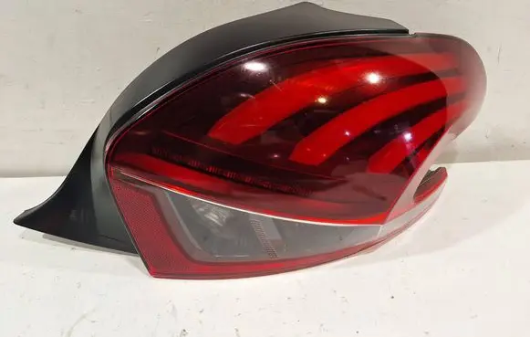 Peugeot 208 Rear/tail lights 9810430580