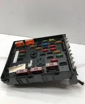 Volkswagen PASSAT B6 Fuse box set 3C0937125 63592777