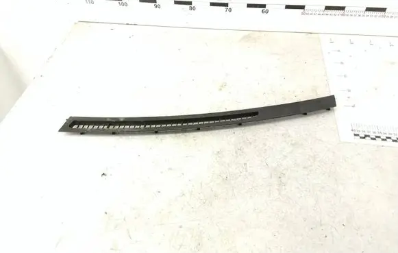 Mercedes-Benz R W251 Dashboard air vent grill cover trim A2518310060 18111563