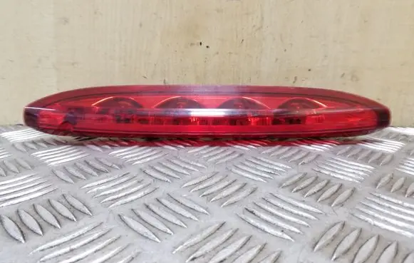 Peugeot 208 Third/center stoplight 9674309080