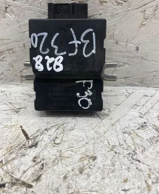 BMW 3 F30 F35 F31 Fuel injection pump control unit/module 16147476687