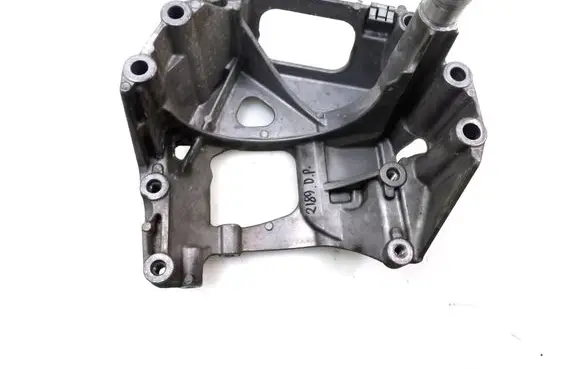 Mercedes-Benz S W221 Generator/alternator bracket A2751550135