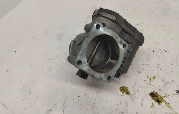 Audi A4 S4 B5 8D Throttle valve 06B133062B