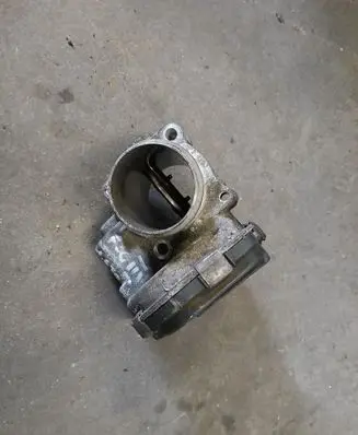 Ford Mondeo MK IV Throttle body valve 28275019