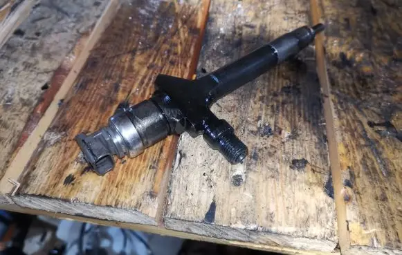 Mazda 6 Fuel injector RF7J13H50