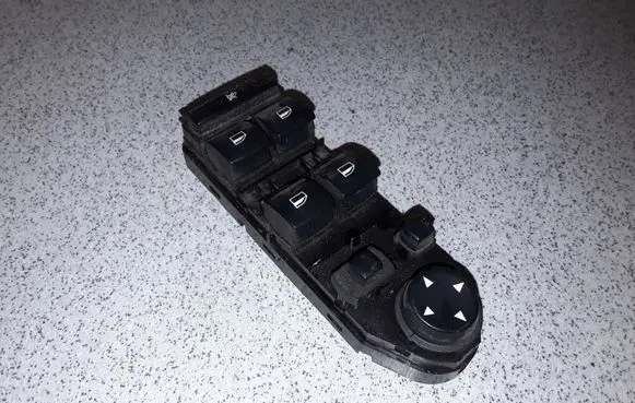 BMW 5 E60 E61 Electric window control switch 6951909