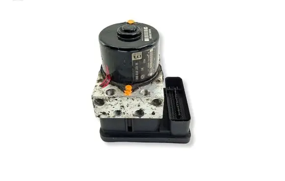 Volkswagen Golf V ABS Pump 1K0907379K 1K0614517H