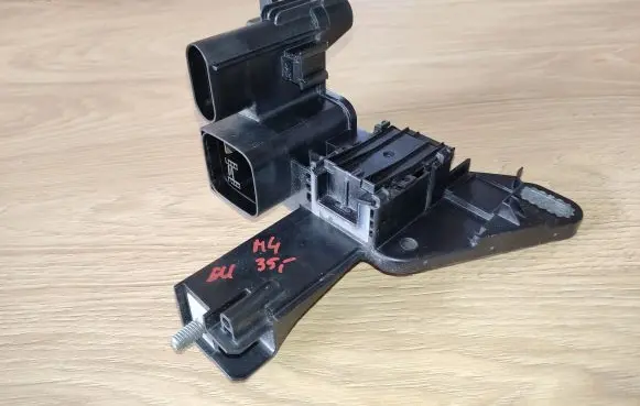 BMW M4 F82 F83 Current control relay 9356159 61149356159 61149296153