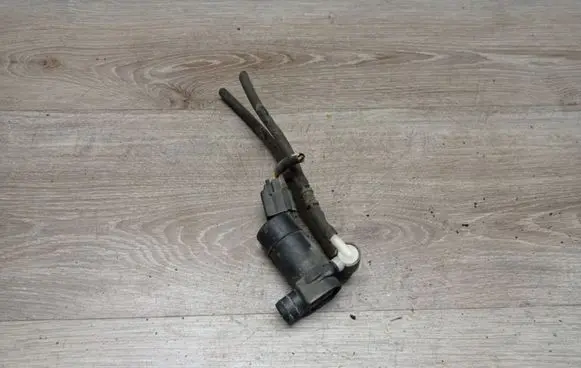 Volvo S60 Windscreen/windshield washer pump 021168