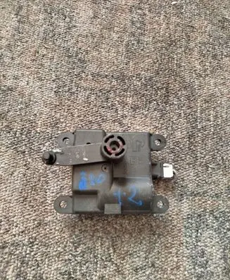 Nissan Qashqai+2 Air flap motor/actuator 2774300A01 121122D 2774300A0H