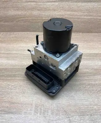 BMW 5 E60 E61 ABS Pump 6783360 67774679