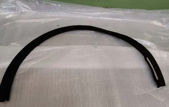 Tesla Model Y Fender trim (molding) 149416200B 149418600B