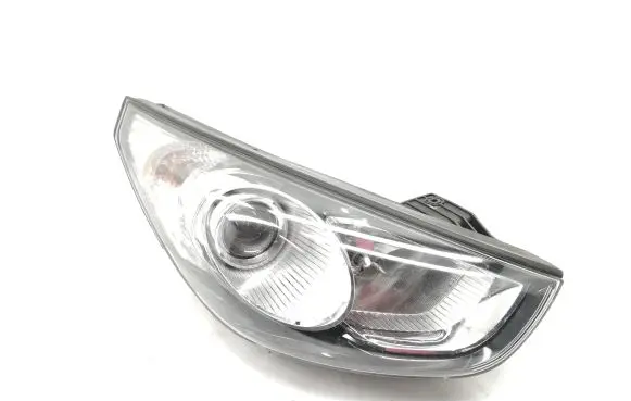 Hyundai ix35 Headlight/headlamp 921022Y