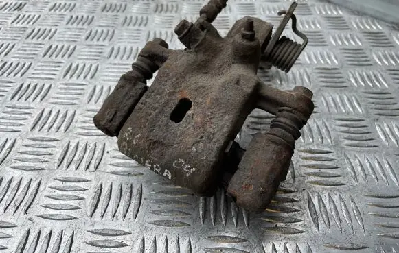 Nissan Almera N16 Rear brake caliper