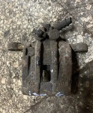 Hyundai i30 Rear brake caliper