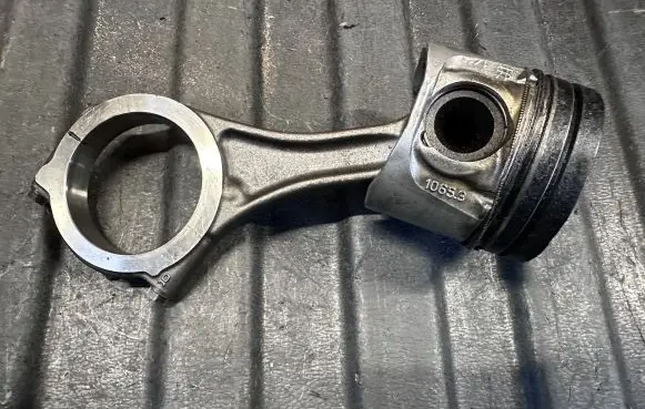 Infiniti FX Piston with connecting rod 10653 942390 100971144