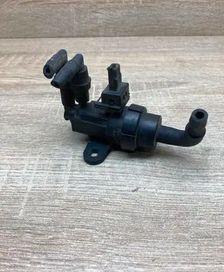 Ford Focus Turbo solenoid valve 98AB9E882AA 9C01A Withconnector