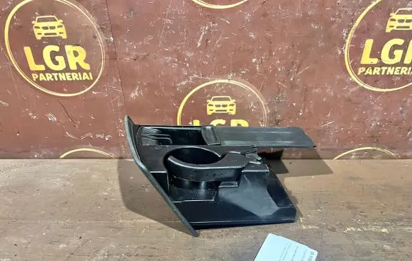 Mercedes-Benz Vito Viano W639 Cup holder A6396800258