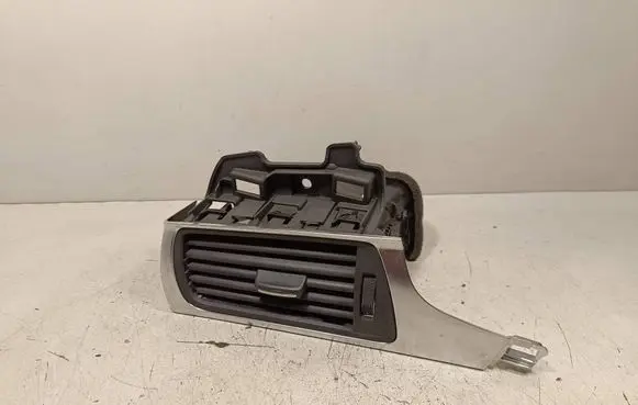 Audi A7 S7 4G Dashboard side air vent grill/cover trim 4G1820901