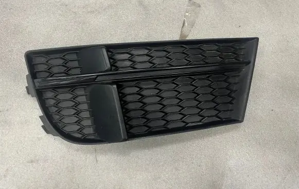 Audi A3 S3 8V Front grill 8V3807681AB