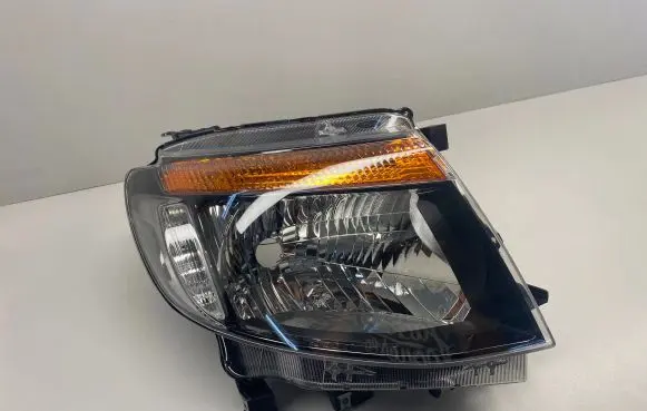 Ford Ranger Headlight/headlamp AB3913W029BF