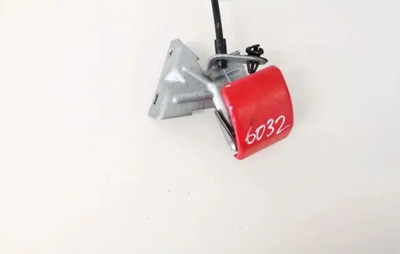 Volvo V50 Engine bonnet (hood) release handle