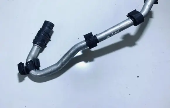 Audi Q7 4L Engine coolant pipe/hose