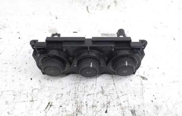 Peugeot 308 SW Climate control unit T1000220K 69940002