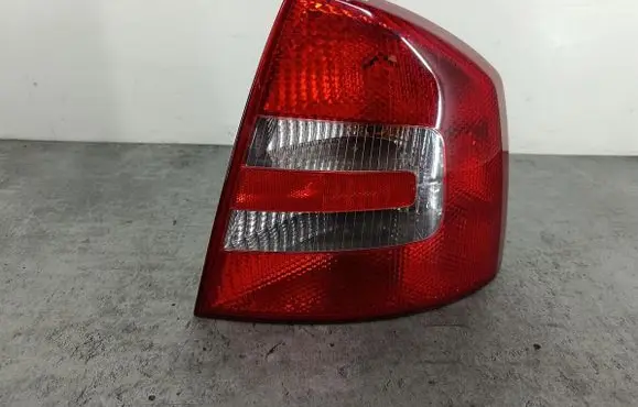 Skoda Octavia Mk2 (1Z) Rear/tail lights 