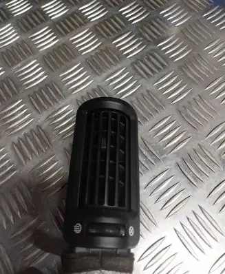 KIA Sorento Dashboard side air vent grill/cover trim 970502P100 807D053100