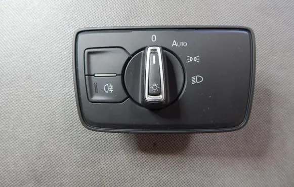 Volkswagen PASSAT B8 Light switch 3G0941633J