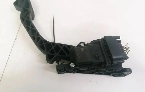 Ford Focus C-MAX Accelerator throttle pedal 3M519F836AF 3M51-9F836-AF