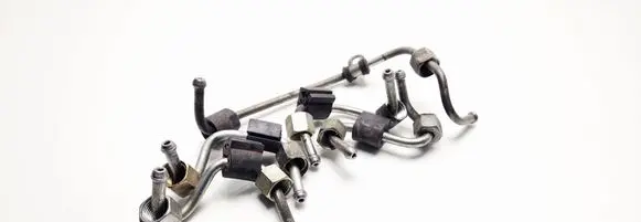 Volkswagen PASSAT B8 Fuel injector supply line/pipe 03L301AC
