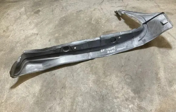 Audi A5 8T 8F Fender end trim 8T0821112
