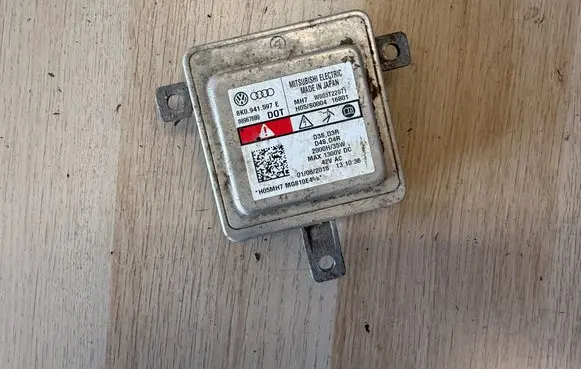 Audi A5 8T 8F Headlight ballast module Xenon 8K0941597E